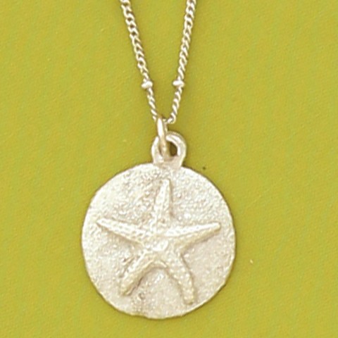 Sandy Starfish Necklace