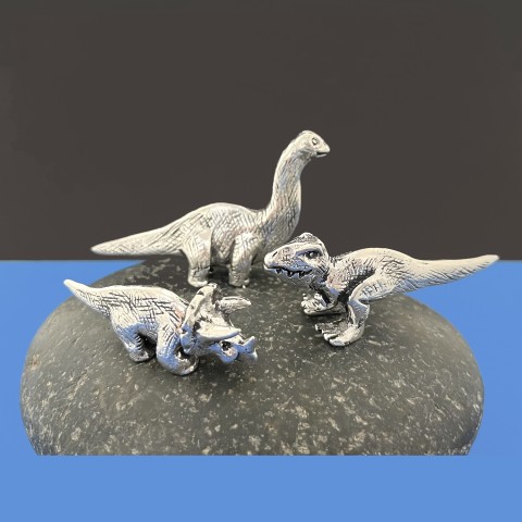 Dinosaur 3 Pc. Miniatures Set w/pouch